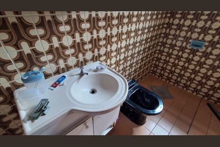 Casa à venda com 174m², 3 quartos e 2 vagasBanheiro Social 