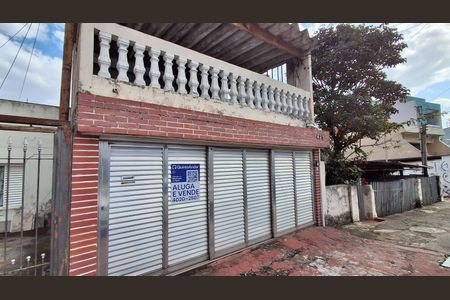 Fachada  de casa à venda com 3 quartos, 174m² em Osvaldo Cruz, São Caetano do Sul