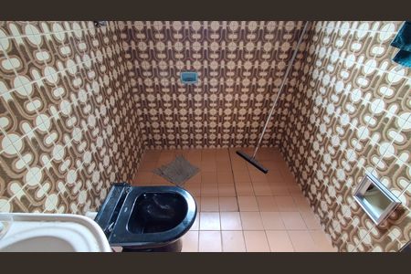 Casa à venda com 174m², 3 quartos e 2 vagasBanheiro Social 