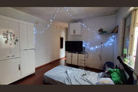 Casa à venda com 174m², 3 quartos e 2 vagasQuarto 2