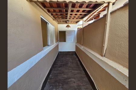 Casa para alugar com 115m², 2 quartos e 1 vagaÁrea de Serviço