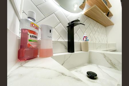 Apartamento à venda com 50m², 2 quartos e sem vaga Apartamento à venda com 50m², 2 quartos e sem vagaBanheiro Social