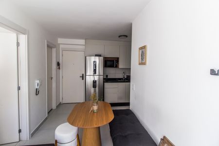 Sala  de apartamento para alugar com 2 quartos, 36m² em Chacara Santa Lucia, Carapicuíba