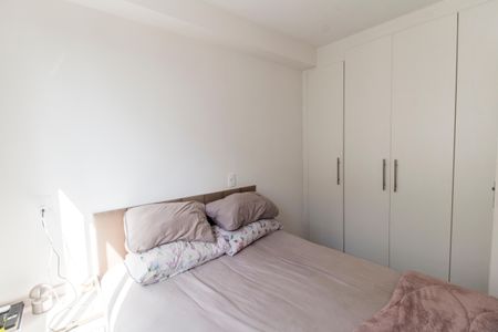 Quarto 1 de apartamento para alugar com 2 quartos, 36m² em Chacara Santa Lucia, Carapicuíba