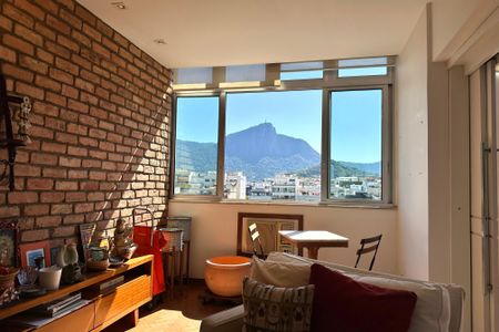 Apartamento para alugar com 104m², 3 quartos e 1 vaga