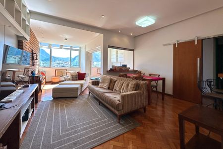 Apartamento para alugar com 104m², 3 quartos e 1 vaga