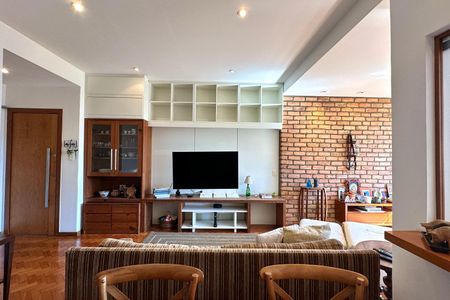 Apartamento para alugar com 104m², 3 quartos e 1 vaga