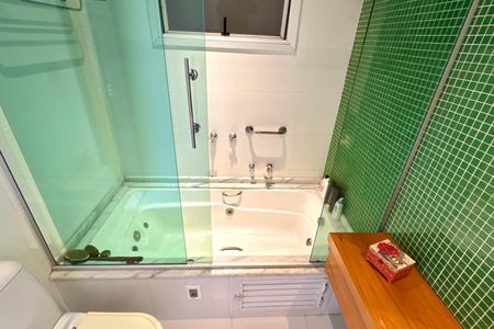 Apartamento para alugar com 104m², 3 quartos e 1 vaga