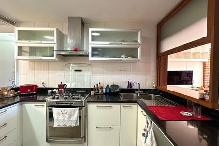 Apartamento para alugar com 104m², 3 quartos e 1 vaga