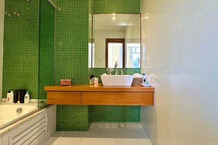 Apartamento para alugar com 104m², 3 quartos e 1 vaga