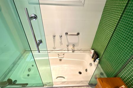 Apartamento para alugar com 104m², 3 quartos e 1 vaga