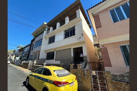 Casa à venda com 220m², 4 quartos e sem vagaFachada