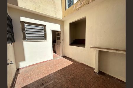 Casa à venda com 220m², 4 quartos e sem vagaÁrea comum
