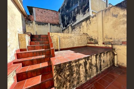 Casa à venda com 220m², 4 quartos e sem vagaÁrea comum