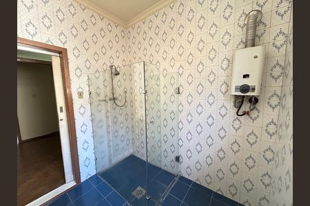 Casa à venda com 220m², 4 quartos e sem vagaBanheiro 1