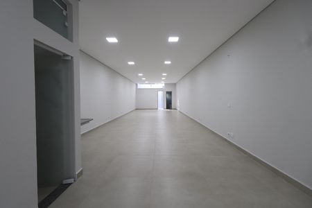 Casa à venda com 250m², 2 quartos e 1 vagaSalão