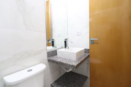Casa à venda com 250m², 2 quartos e 1 vagaBanheiro