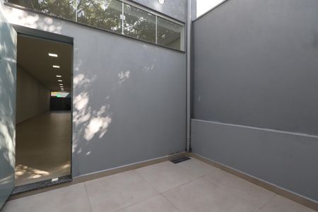 Casa à venda com 250m², 2 quartos e 1 vagaQuintal