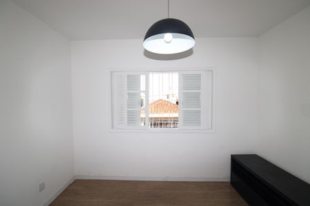 Quarto 3 de casa para alugar com 2 quartos, 160m² em Vila Santa Maria, São Paulo