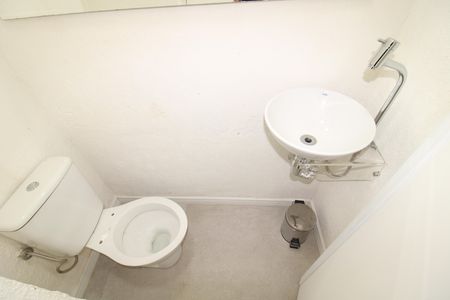 Lavabo de casa para alugar com 2 quartos, 160m² em Vila Santa Maria, São Paulo
