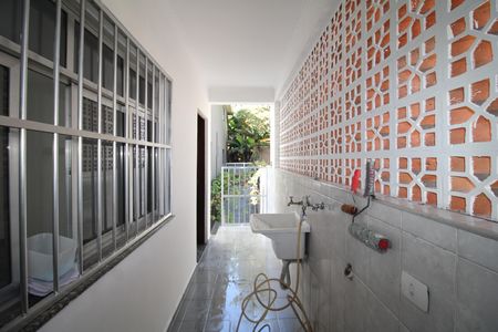 Casa para alugar com 80m², 2 quartos e sem vagaÁrea de Serviço