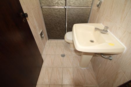 Casa para alugar com 80m², 2 quartos e sem vagaBanheiro