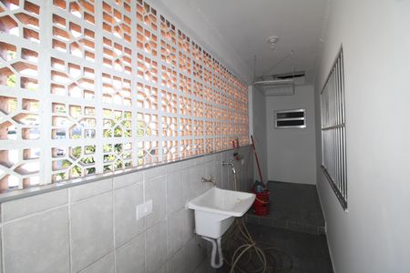 Casa para alugar com 80m², 2 quartos e sem vagaÁrea de Serviço