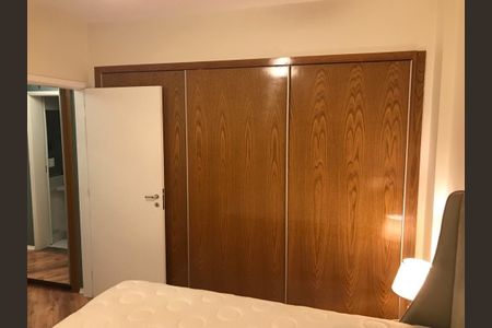 Apartamento à venda com 80m², 2 quartos e sem vaga Apartamento à venda com 80m², 2 quartos e sem vagaQuarto