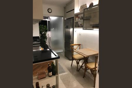 Apartamento à venda com 80m², 2 quartos e sem vaga Apartamento à venda com 80m², 2 quartos e sem vagaCozinha