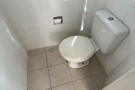 Apartamento para alugar com 70m², 2 quartos e 1 vaga Apartamento para alugar com 70m², 2 quartos e 1 vagaBanheiro de serviço