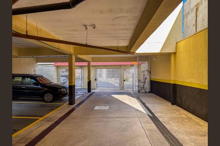 Apartamento à venda com 180m², 3 quartos e 2 vagas Apartamento à venda com 180m², 3 quartos e 2 vagasGaragem