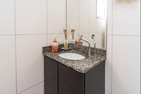 Apartamento à venda com 180m², 3 quartos e 2 vagas Apartamento à venda com 180m², 3 quartos e 2 vagasLavabo
