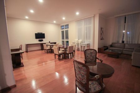 Apartamento para alugar com 72m², 2 quartos e 2 vagas