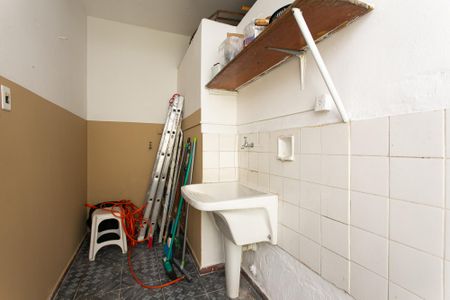 Casa para alugar com 127m², 3 quartos e 2 vagas Casa para alugar com 127m², 3 quartos e 2 vagasÁrea de Serviço