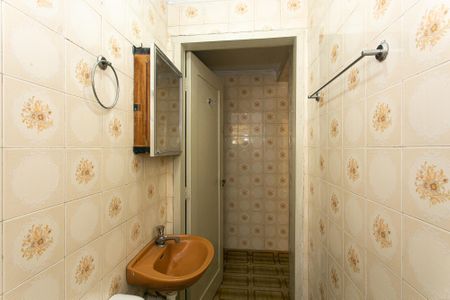 Casa para alugar com 127m², 3 quartos e 2 vagas Casa para alugar com 127m², 3 quartos e 2 vagasBanheiro de serviço