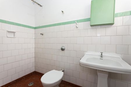 Casa para alugar com 127m², 3 quartos e 2 vagas Casa para alugar com 127m², 3 quartos e 2 vagasEdícula - Banheiro da Suíte