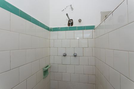 Casa para alugar com 127m², 3 quartos e 2 vagas Casa para alugar com 127m², 3 quartos e 2 vagasBanheiro social
