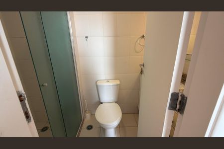 Apartamento à venda com 63m², 3 quartos e 1 vaga Apartamento à venda com 63m², 3 quartos e 1 vagaBanheiro da Suíte