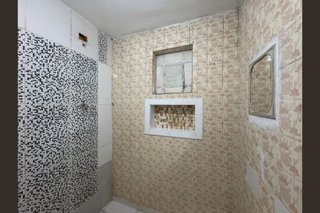 Banheiro de casa para alugar com 1 quarto, 40m² em Vila Zat, São Paulo