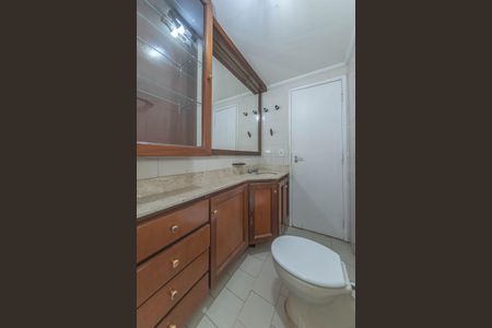 Apartamento para alugar com 104m², 3 quartos e 2 vagas Apartamento para alugar com 104m², 3 quartos e 2 vagasBanheiro da Suíte