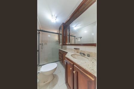 Apartamento para alugar com 104m², 3 quartos e 2 vagas Apartamento para alugar com 104m², 3 quartos e 2 vagasBanheiro da Suíte