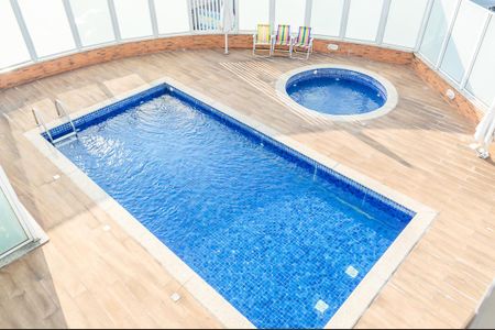 Apartamento para alugar com 70m², 2 quartos e 2 vagas Apartamento para alugar com 70m², 2 quartos e 2 vagasÁrea comum - Piscina