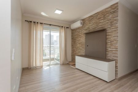 Sala de apartamento à venda com 2 quartos, 61m² em Vila Isa, São Paulo