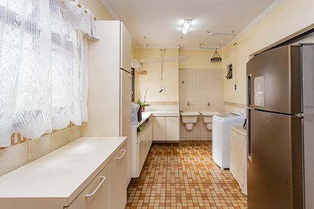 Apartamento à venda com 258m², 4 quartos e 4 vagas Apartamento à venda com 258m², 4 quartos e 4 vagasÁrea de Serviço