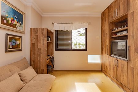 Apartamento à venda com 258m², 4 quartos e 4 vagas Apartamento à venda com 258m², 4 quartos e 4 vagasSuíte 1