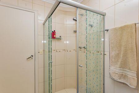 Apartamento à venda com 258m², 4 quartos e 4 vagas Apartamento à venda com 258m², 4 quartos e 4 vagasBanheiro da Suíte 3