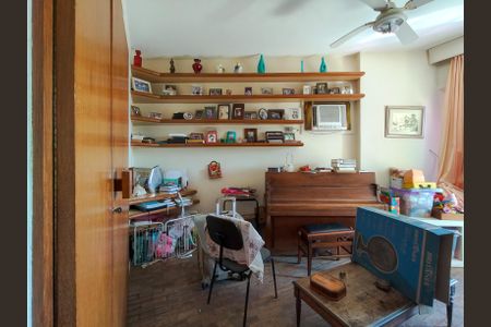 Apartamento para alugar com 167m², 4 quartos e 2 vagasQuarto 2