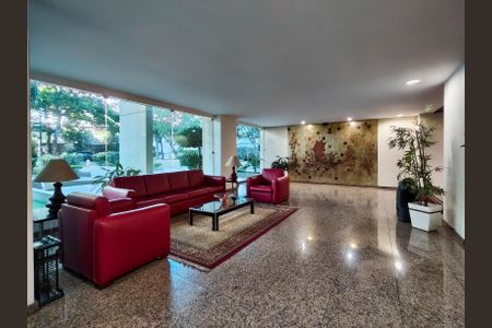 Apartamento para alugar com 167m², 4 quartos e 2 vagasFachada e portaria