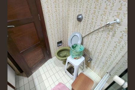 Apartamento para alugar com 167m², 4 quartos e 2 vagasBanheiro Corredor
