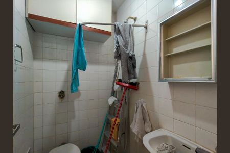 Apartamento para alugar com 167m², 4 quartos e 2 vagasBanheiro de serviço